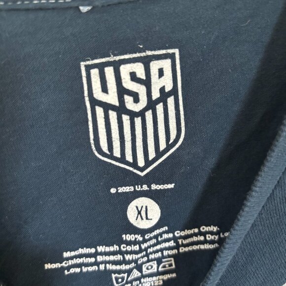 Tilly's USA Soccer Graphic Tee Size XL - Picture 4 of 4